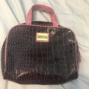 Kenneth Cole travel toiletry bag